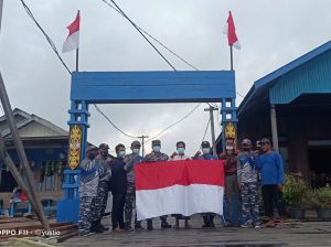 Meriahkan HUT Ke 76 RI, Lanal Sangatta Merah Putihkan Kutim Hingga Pulau Miang