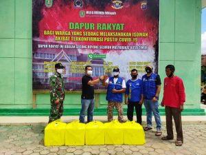 Koramil 0909-02/ Sangkulirang Serahkan Sembako Ke Dapur Rakyat, Danramil: Dukungan Warga Sangkulirang