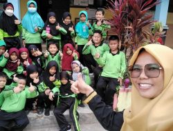 Anak Hyperaktif Jadi Asisten di Kelas, Sekolah Ramah Anak di Tenggarong