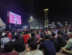 Bupati Kukar Penuhi Permintaan Netizen Nobar Timnas Pake Videotron